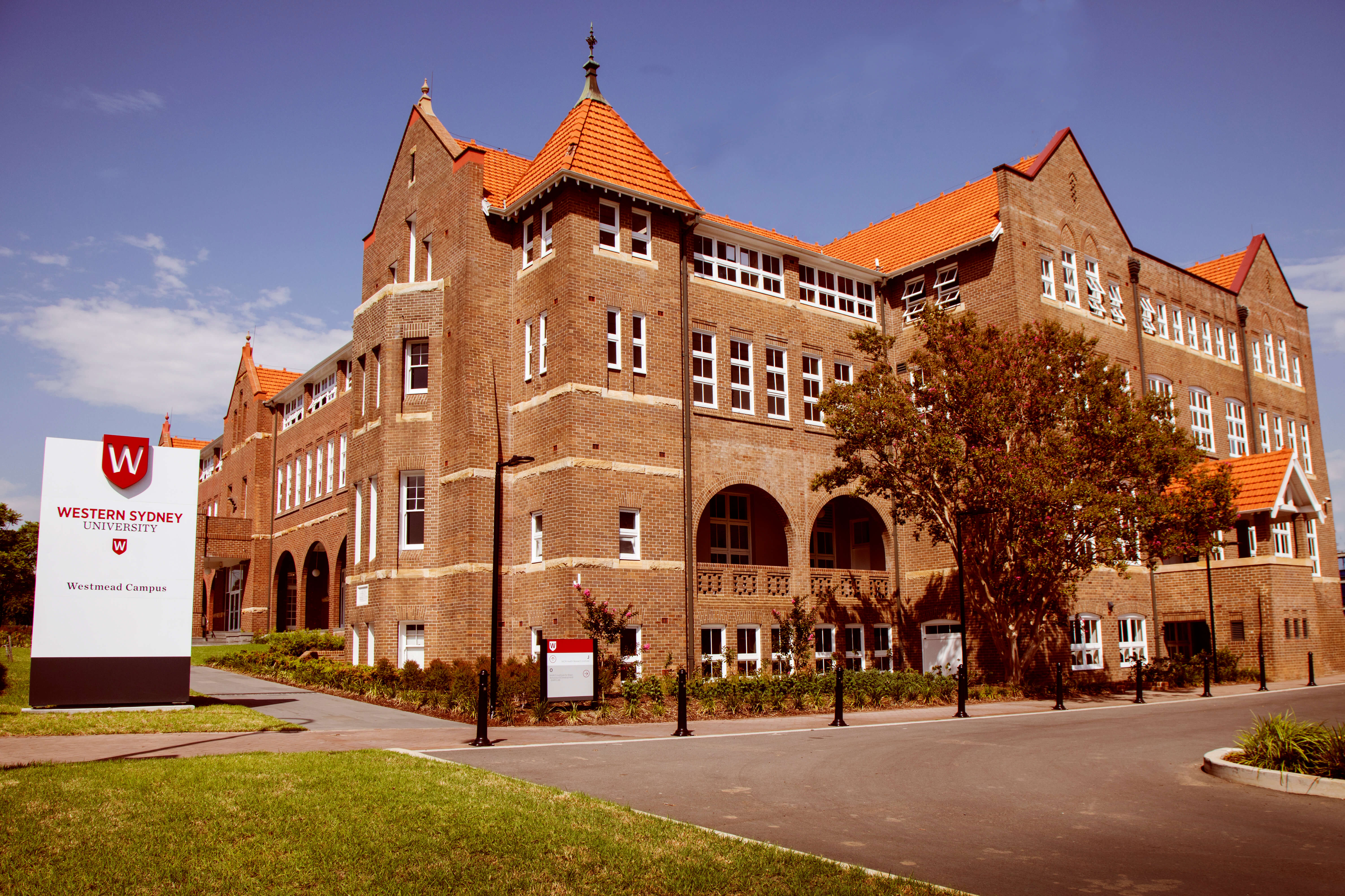 Western Sydney University (WSU)