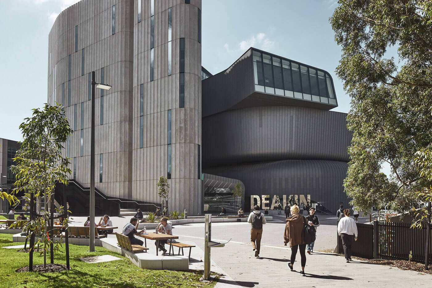 deakin university 2