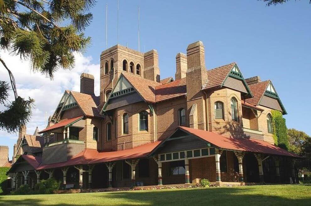 新英格蘭大學