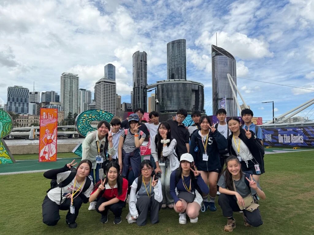 Langports 青少年遊學營學生於布里斯本戶外活動合影